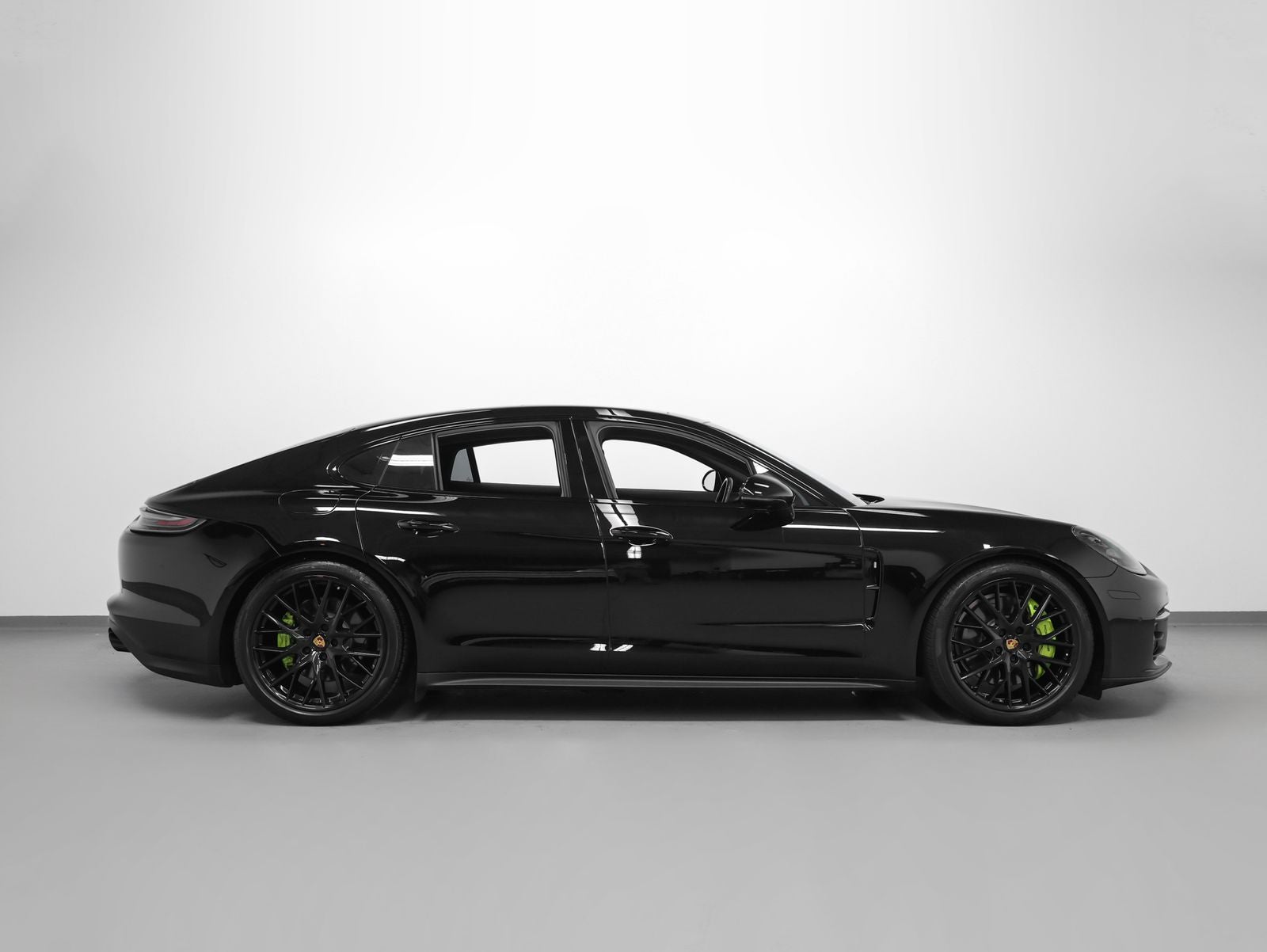 2023 Porsche Panamera Panamera 4 E-Hybrid (MY23)