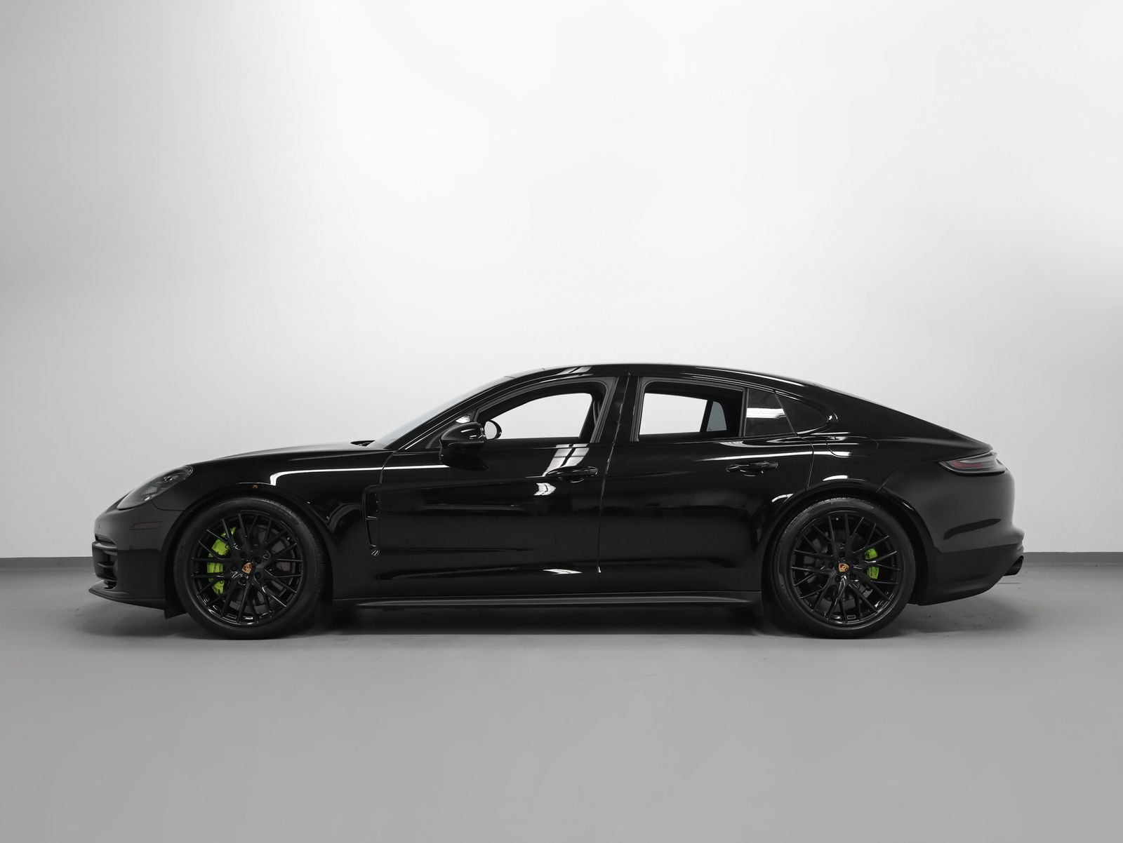 2023 Porsche Panamera Panamera 4 E-Hybrid (MY23)