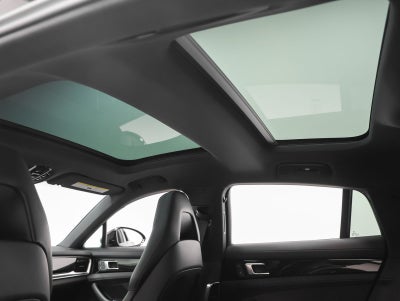 2023 Porsche Panamera Panamera 4 E-Hybrid (MY23)