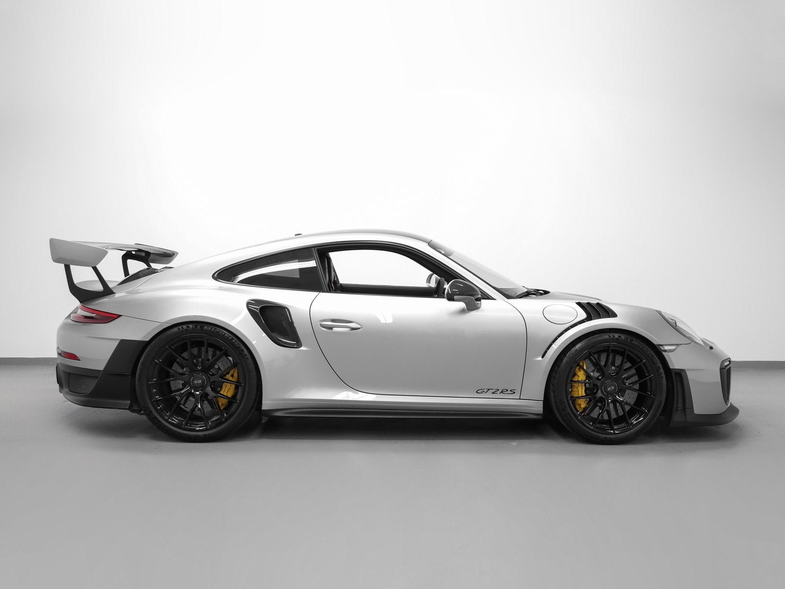 2018 Porsche 911 911 GT2 RS