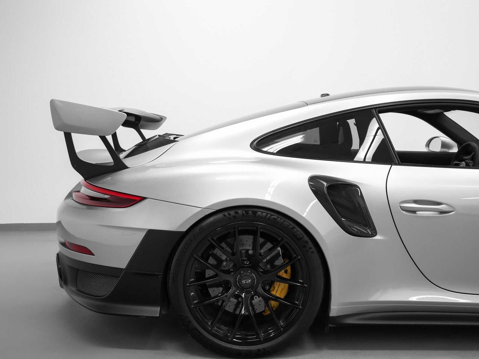 2018 Porsche 911 911 GT2 RS