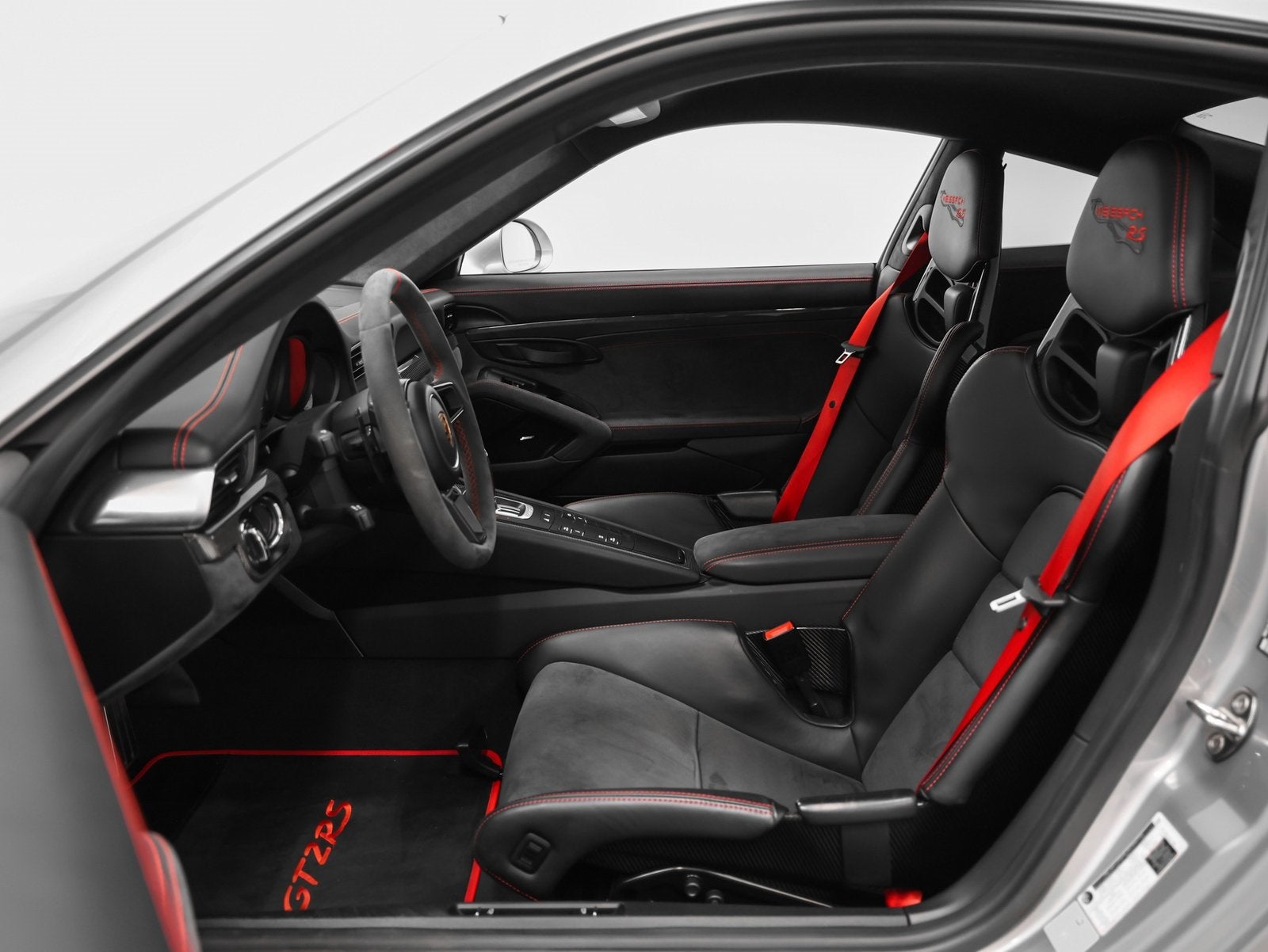 2018 Porsche 911 911 GT2 RS