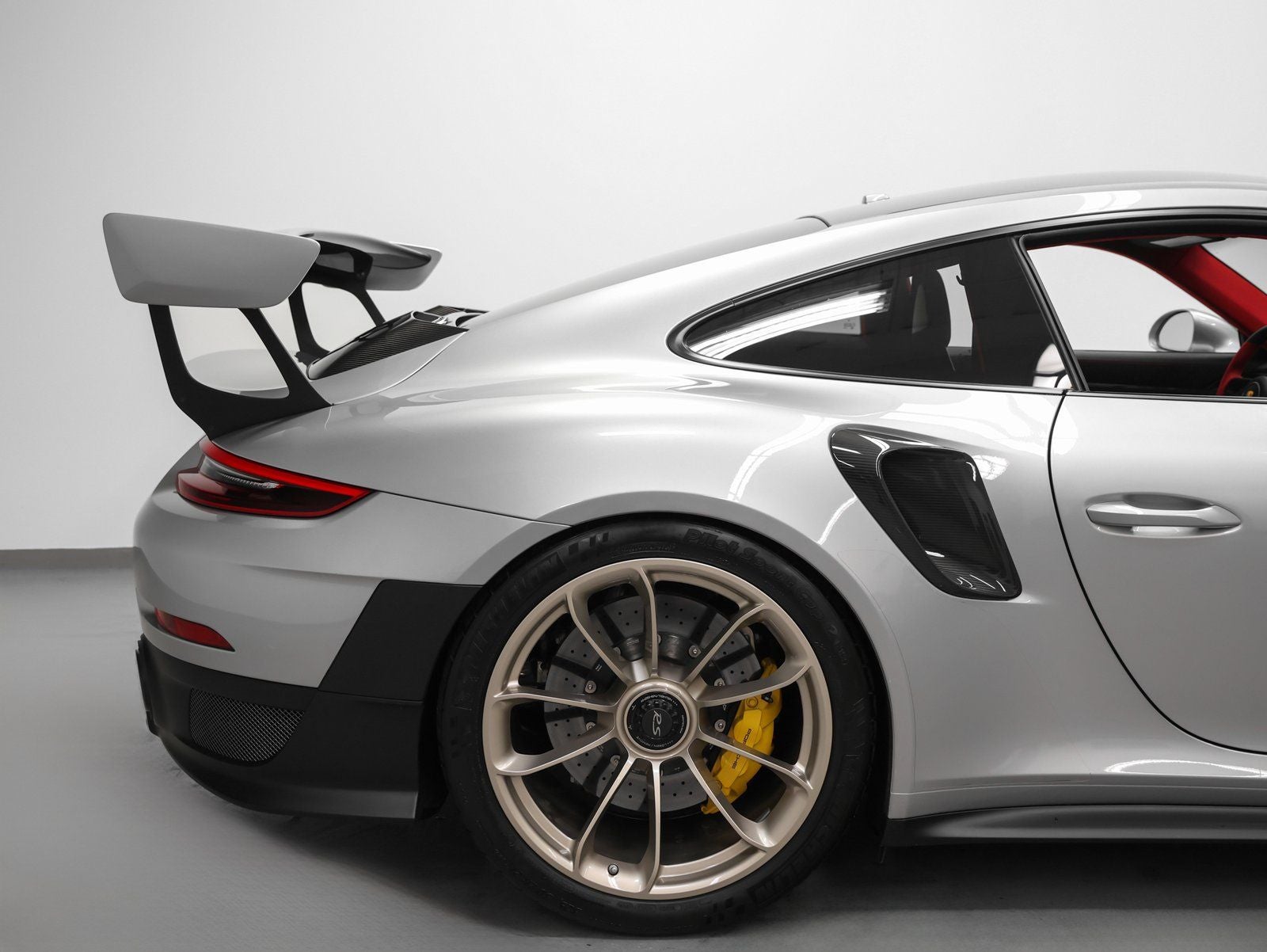 2019 Porsche 911 911 GT2 RS