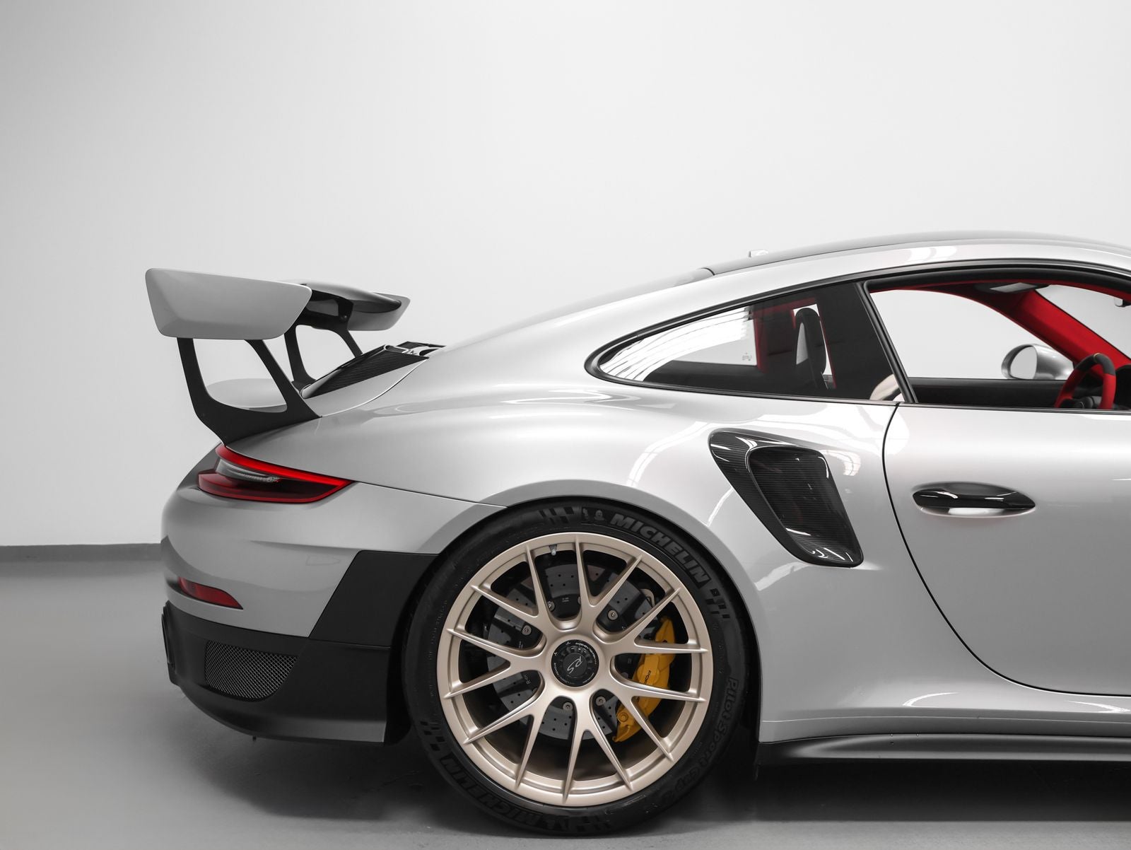 2018 Porsche 911 911 GT2 RS