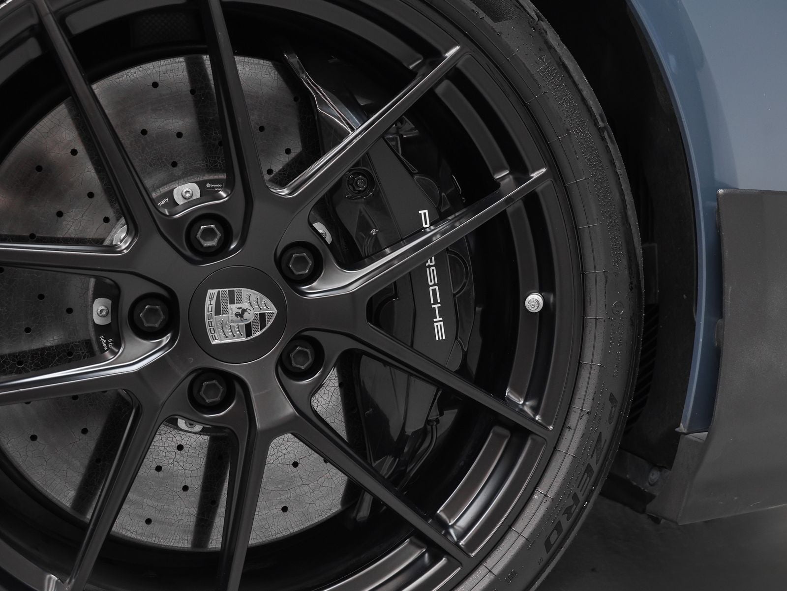 2025 Porsche Taycan Turbo GT