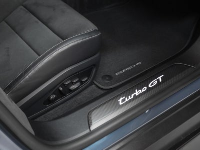 2025 Porsche Taycan Turbo GT