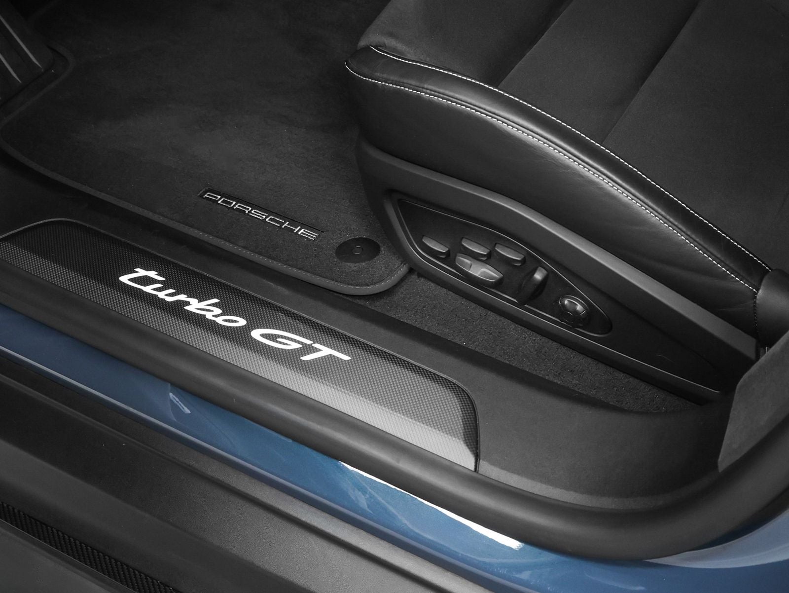 2025 Porsche Taycan Turbo GT