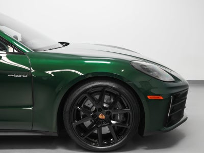 2026 Porsche Panamera Panamera 4 E-Hybrid