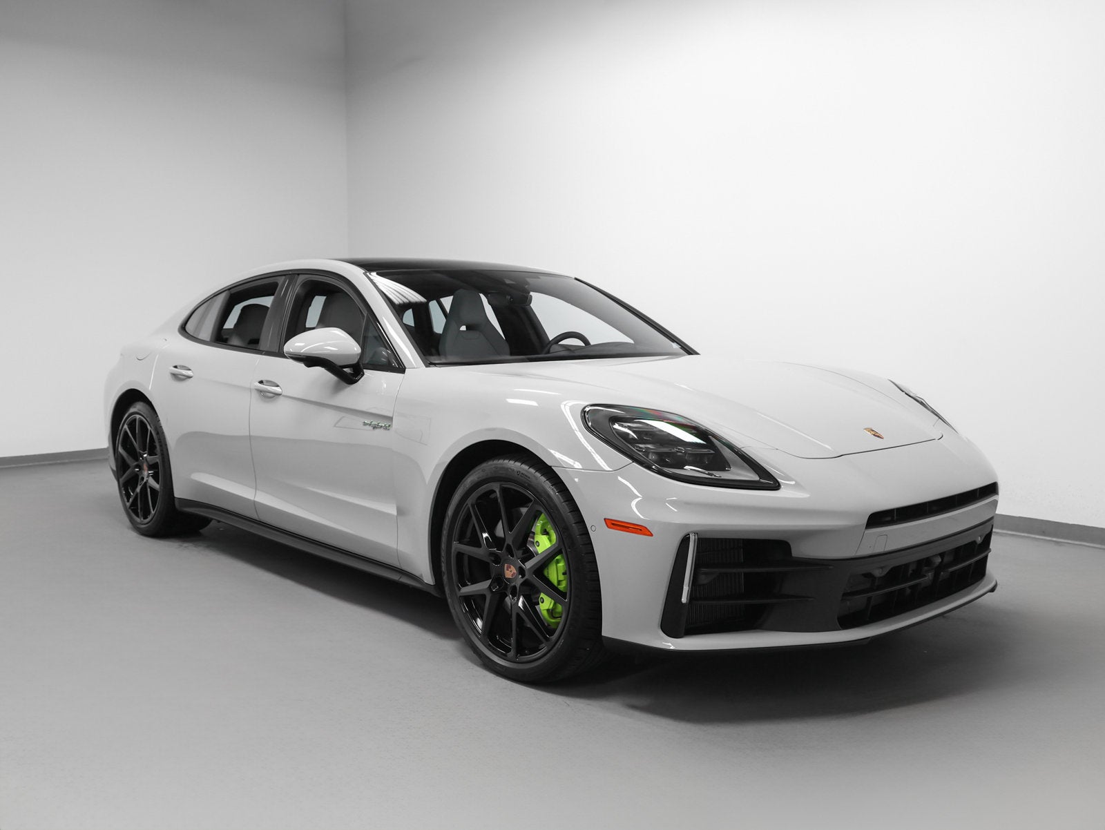 2026 Porsche Panamera Panamera 4 E-Hybrid