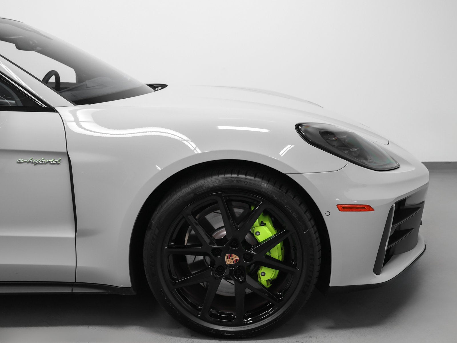 2026 Porsche Panamera Panamera 4 E-Hybrid