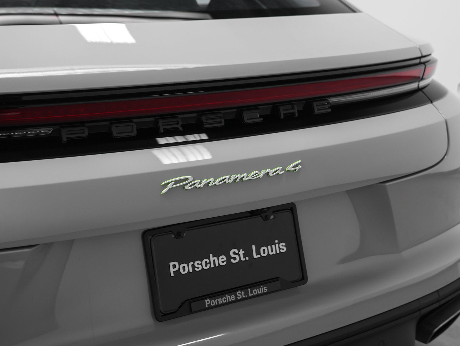 2026 Porsche Panamera Panamera 4 E-Hybrid