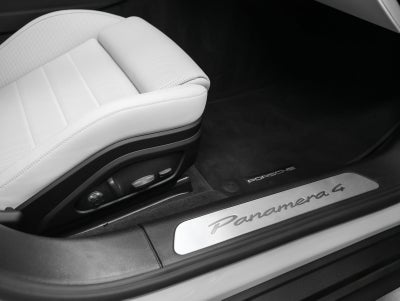 2026 Porsche Panamera Panamera 4 E-Hybrid