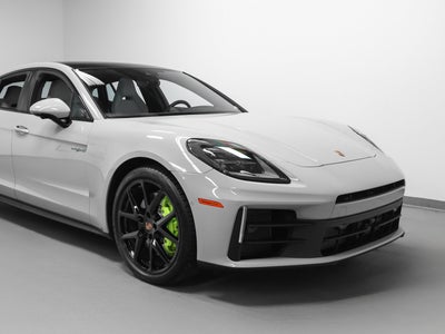 2026 Porsche Panamera Panamera 4 E-Hybrid