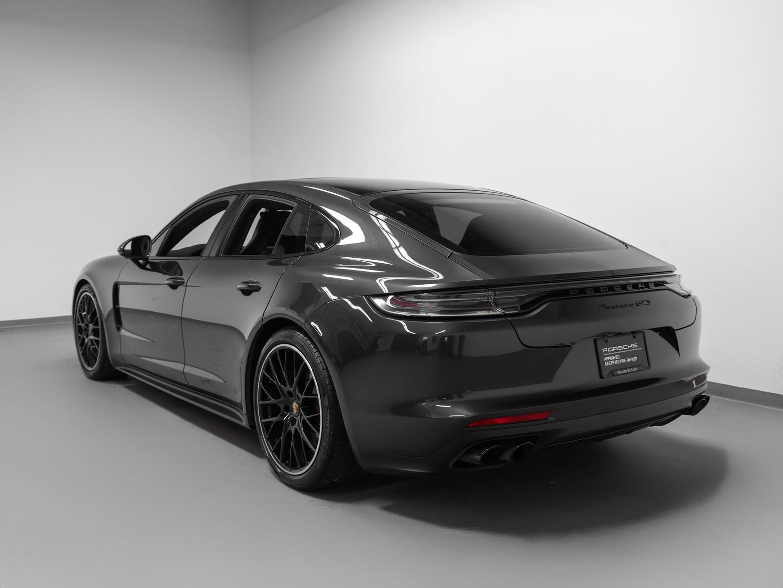 2023 Porsche Panamera GTS