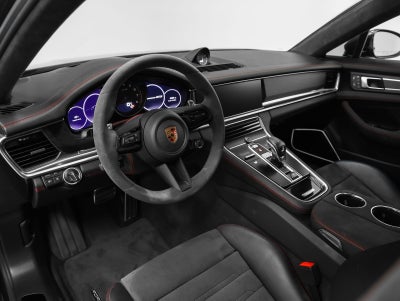 2023 Porsche Panamera GTS