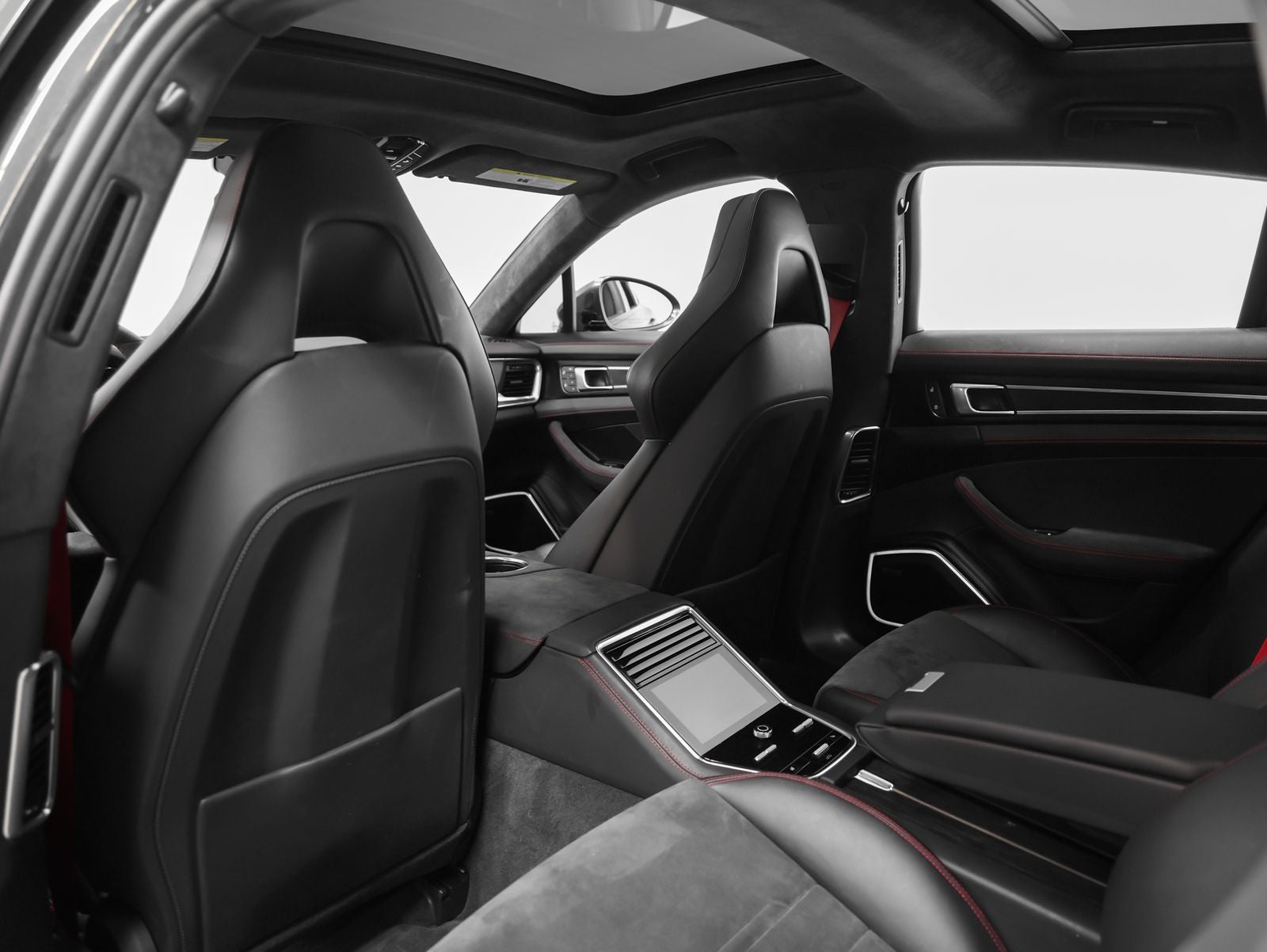 2023 Porsche Panamera GTS