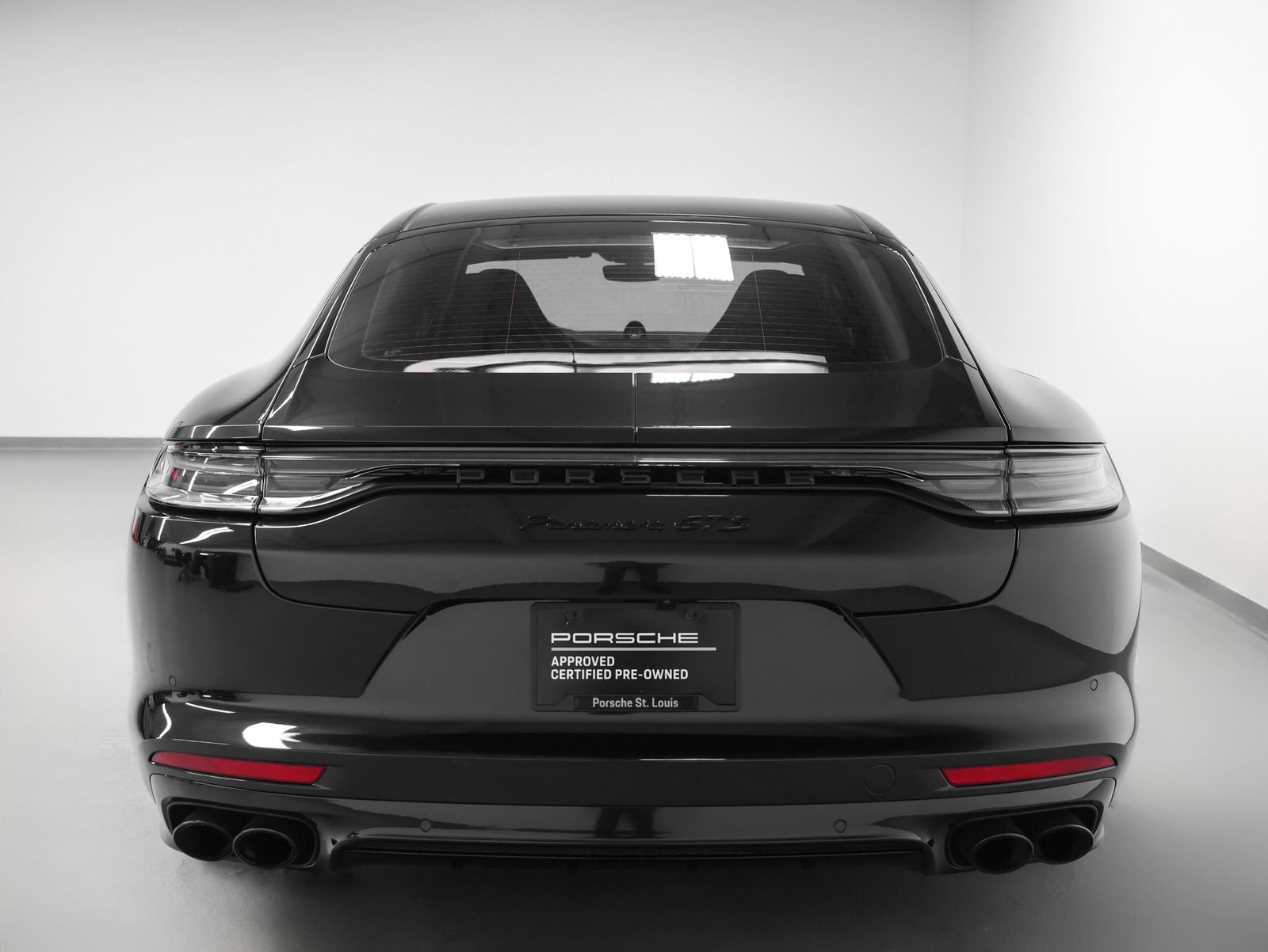 2023 Porsche Panamera GTS