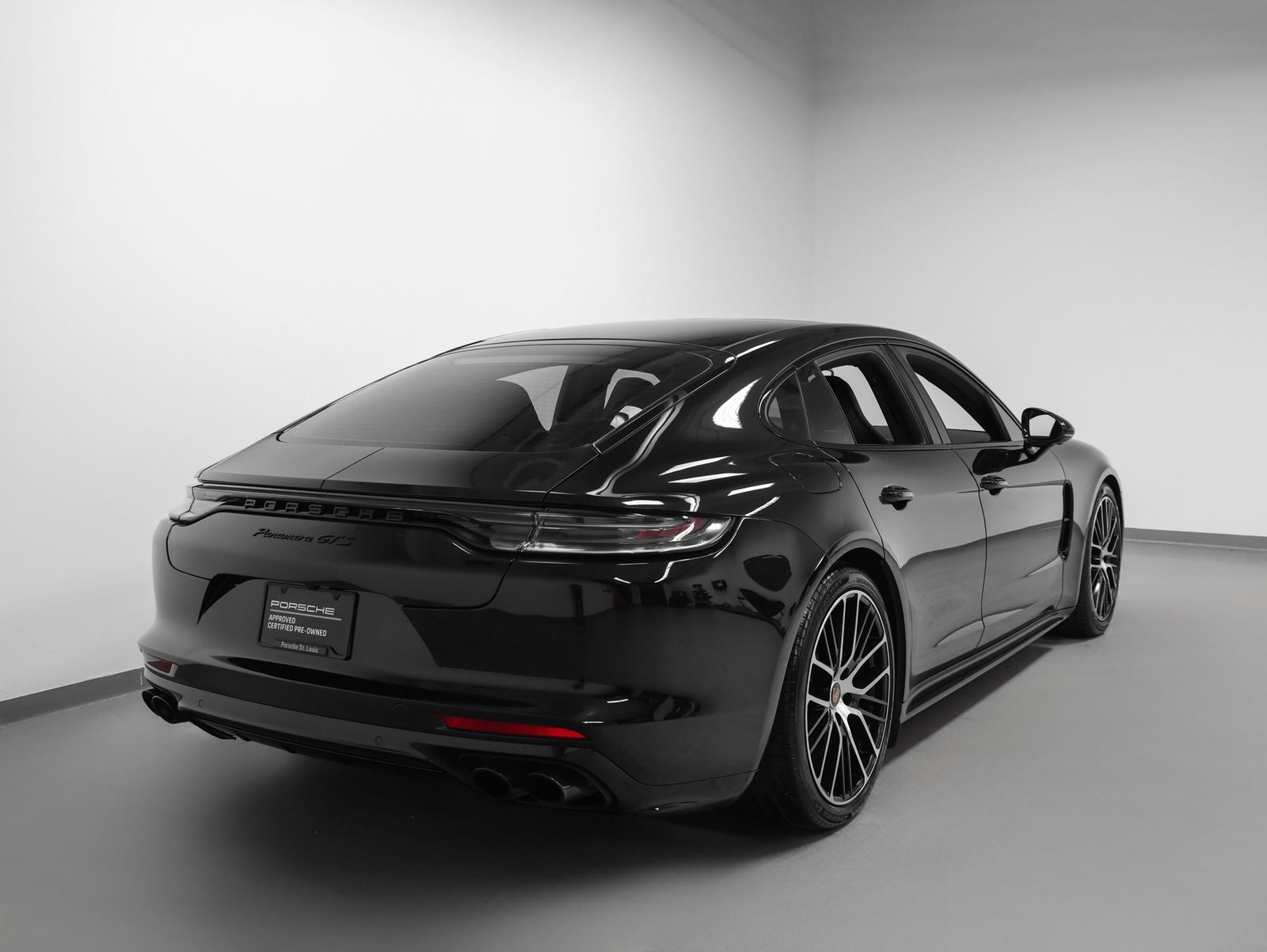 2023 Porsche Panamera GTS