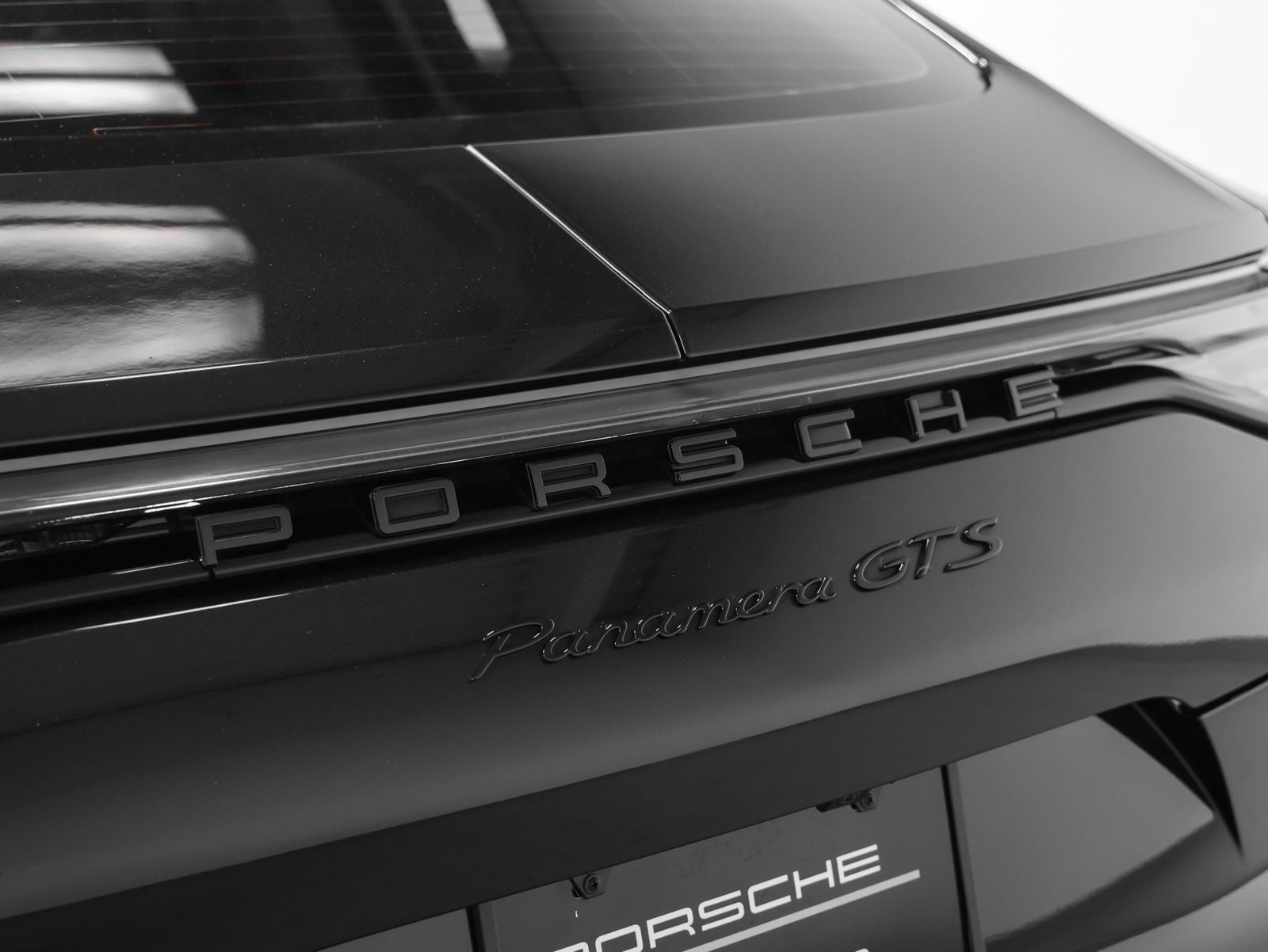 2023 Porsche Panamera GTS