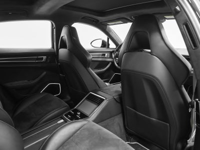 2023 Porsche Panamera GTS
