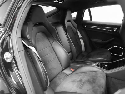 2023 Porsche Panamera GTS