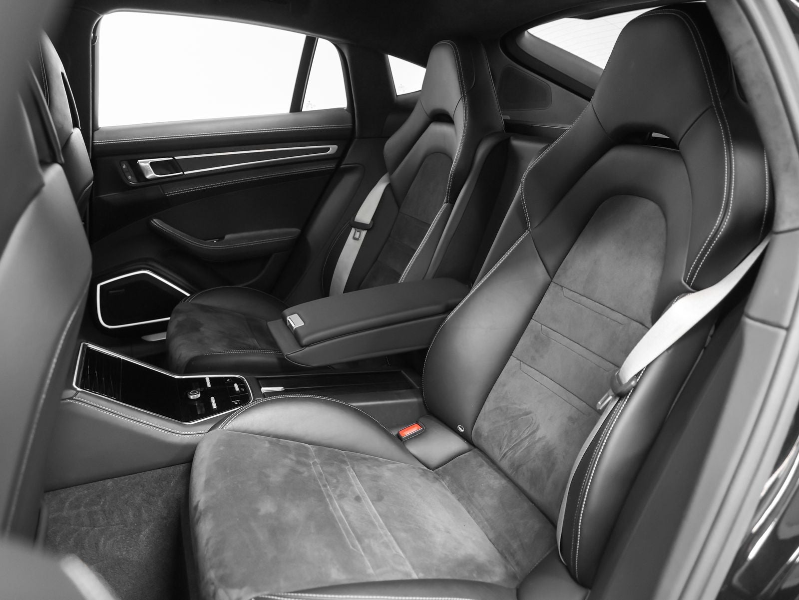 2023 Porsche Panamera GTS