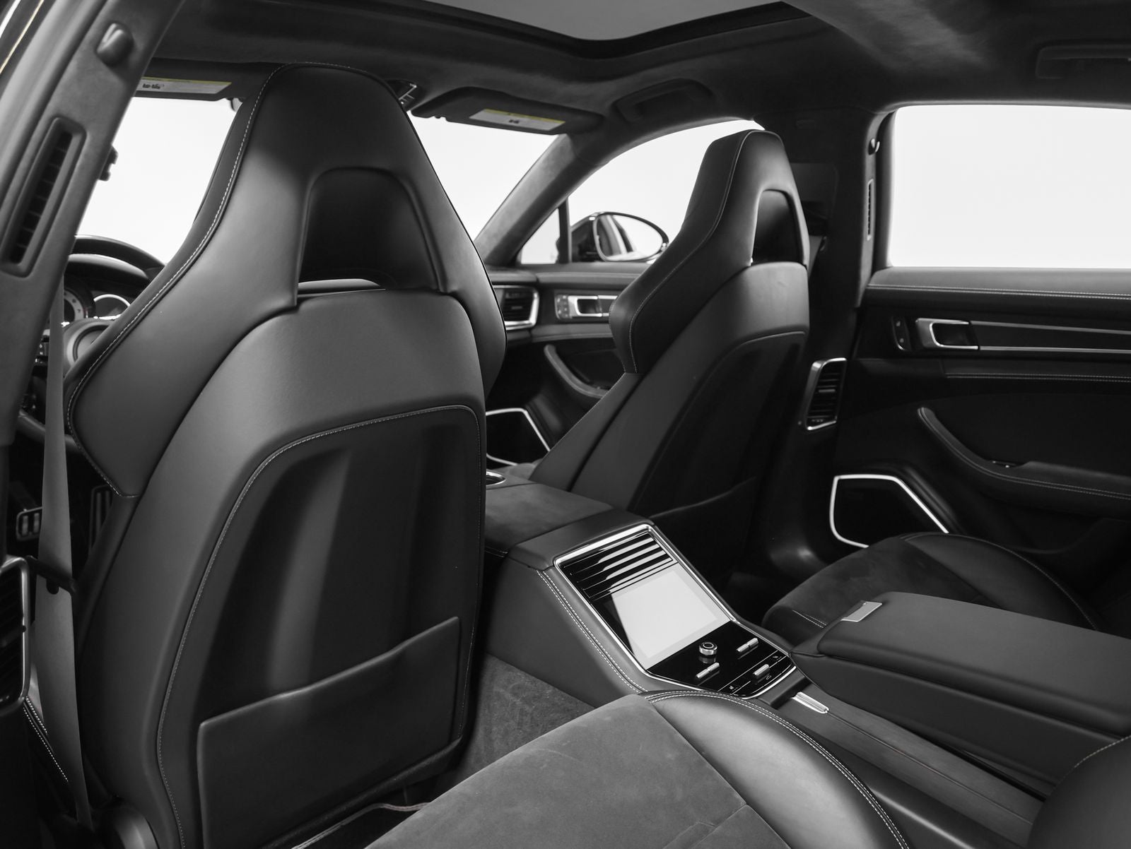2023 Porsche Panamera GTS