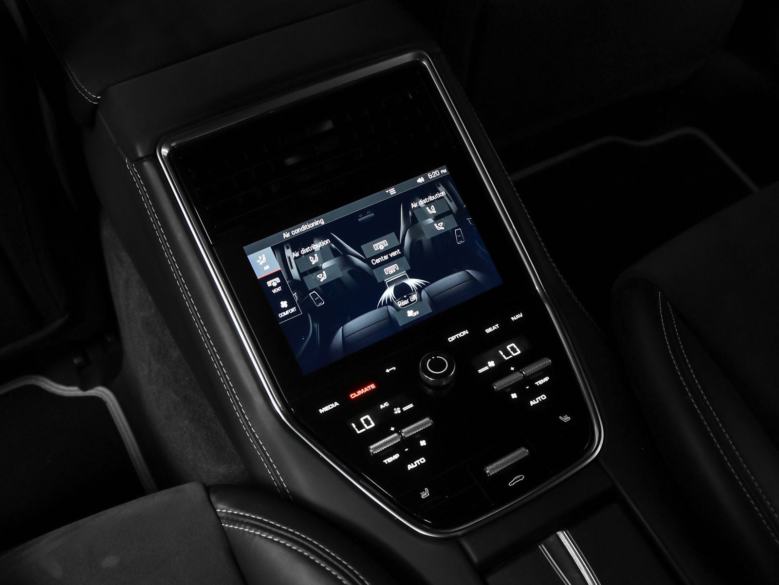 2023 Porsche Panamera GTS