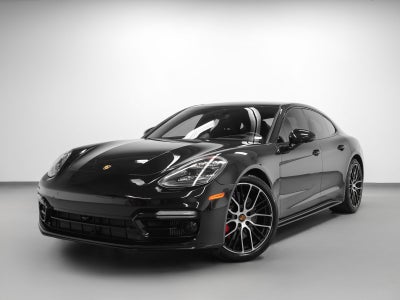 2023 Porsche Panamera GTS