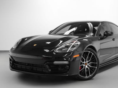 2023 Porsche Panamera GTS