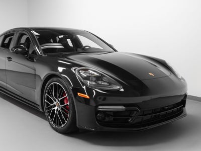 2023 Porsche Panamera GTS