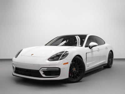 2021 Porsche Panamera GTS