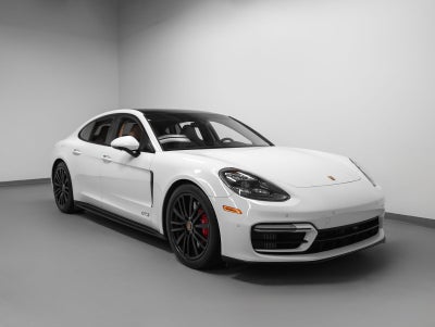2021 Porsche Panamera GTS