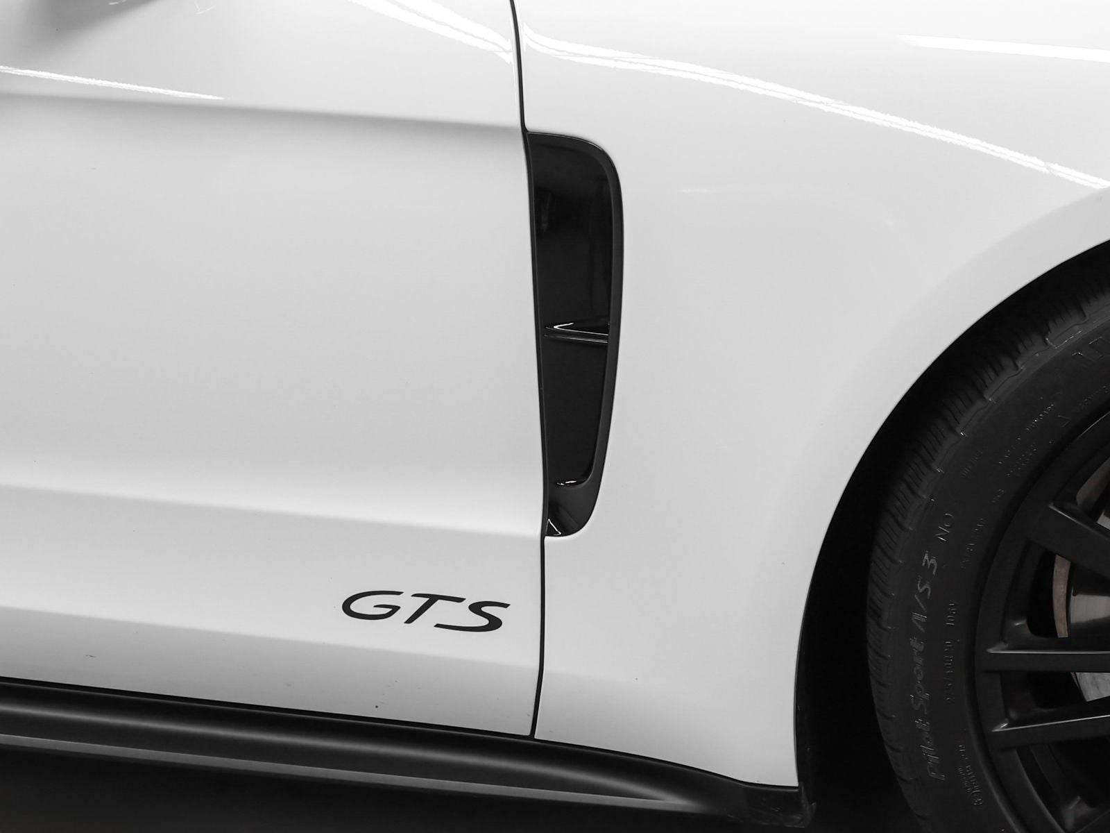 2021 Porsche Panamera GTS