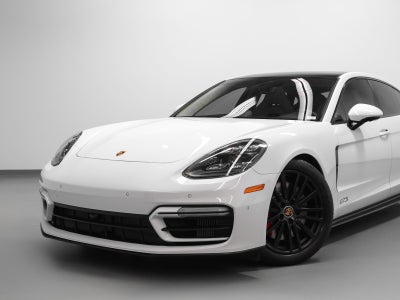 2021 Porsche Panamera GTS