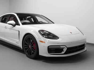 2021 Porsche Panamera GTS