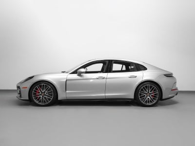 2026 Porsche Panamera Panamera GTS