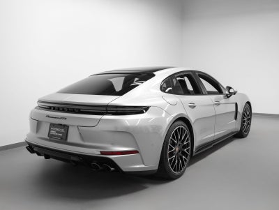 2025 Porsche Panamera GTS