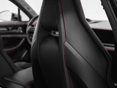 2025 Porsche Panamera GTS