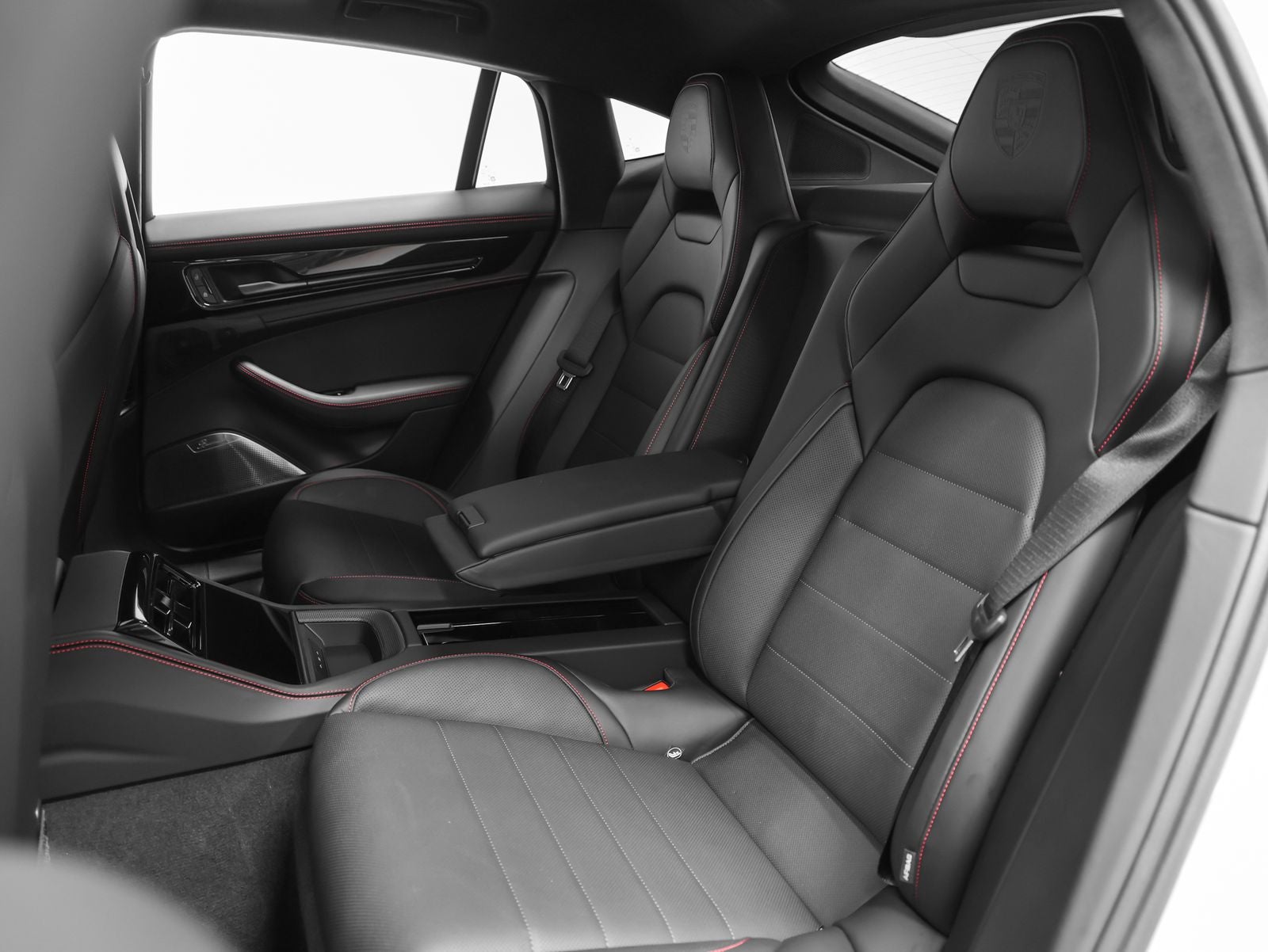 2025 Porsche Panamera GTS