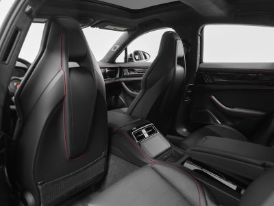 2025 Porsche Panamera GTS