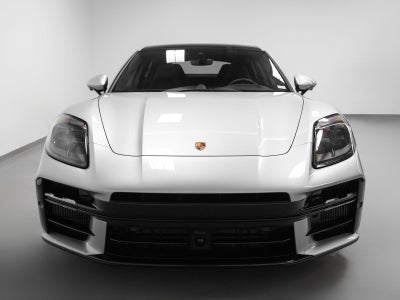 2025 Porsche Panamera GTS