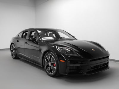 2026 Porsche Panamera Panamera GTS