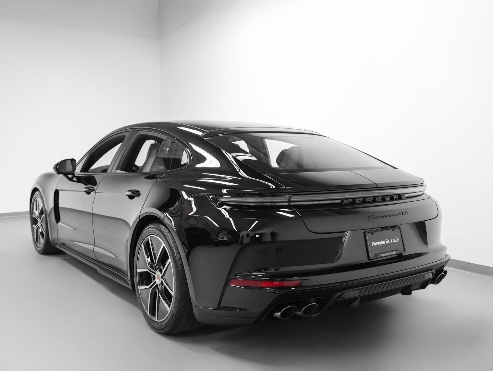 2026 Porsche Panamera Panamera GTS