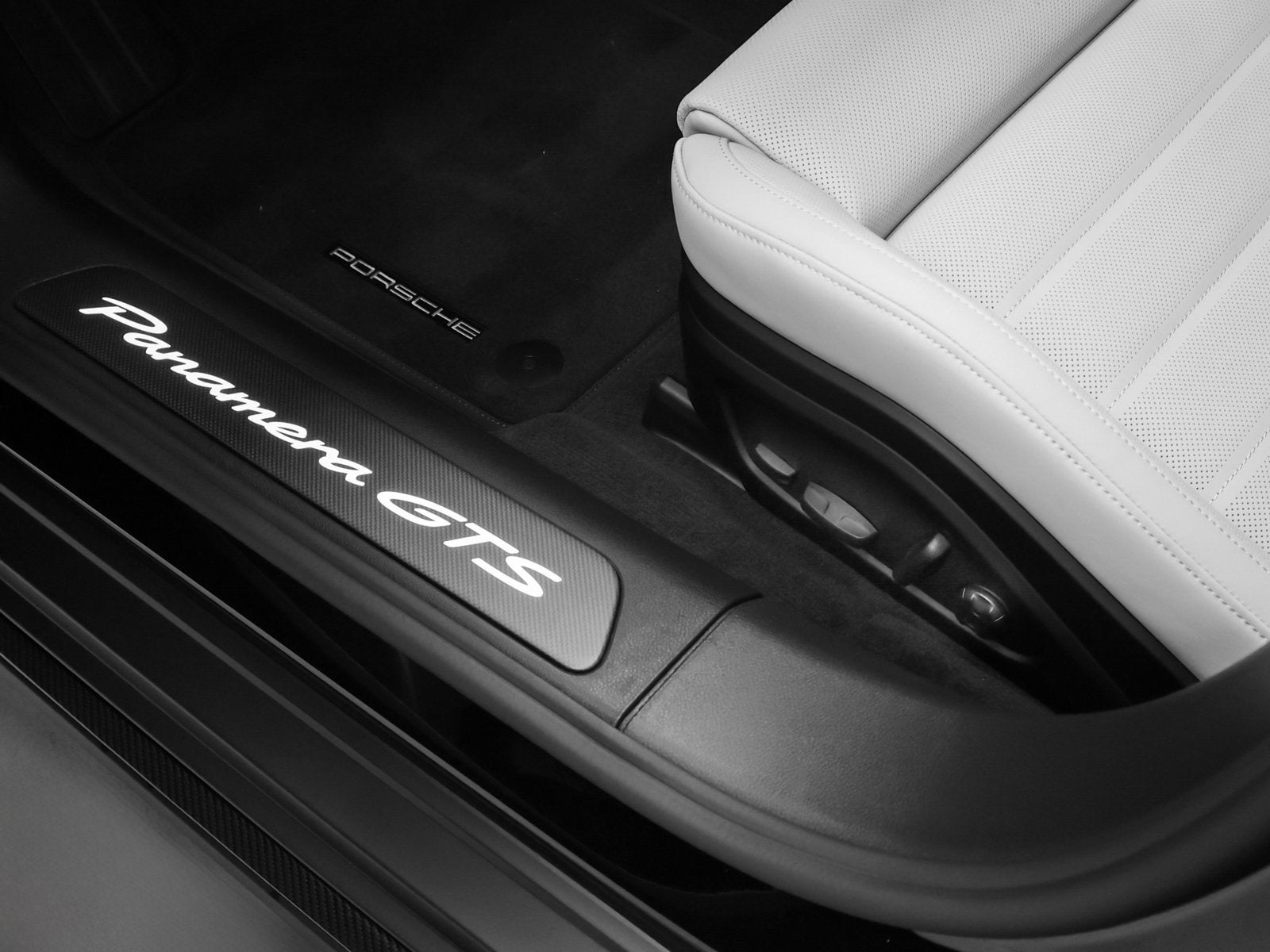 2026 Porsche Panamera Panamera GTS