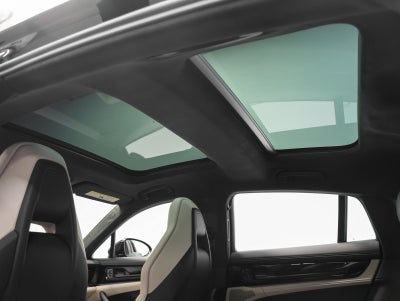 2026 Porsche Panamera Panamera GTS