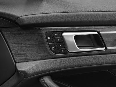 2023 Porsche Panamera 4 Platinum Edition