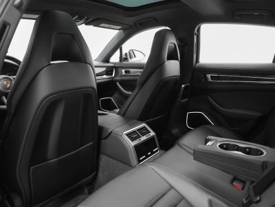 2023 Porsche Panamera 4 Platinum Edition