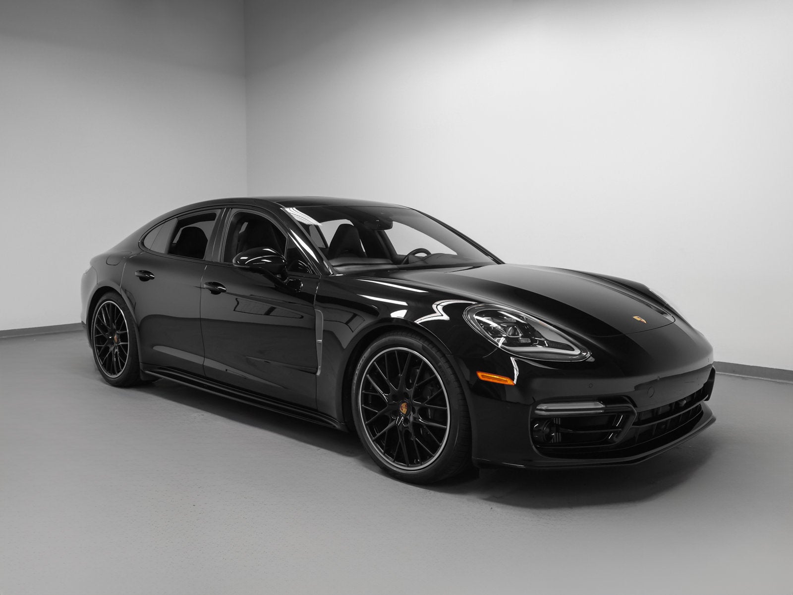 2023 Porsche Panamera Panamera 4 Platinum Edition