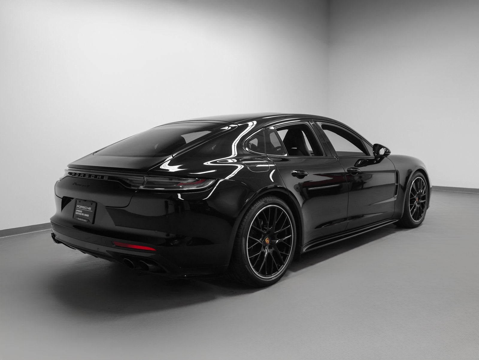 2023 Porsche Panamera Panamera 4 Platinum Edition